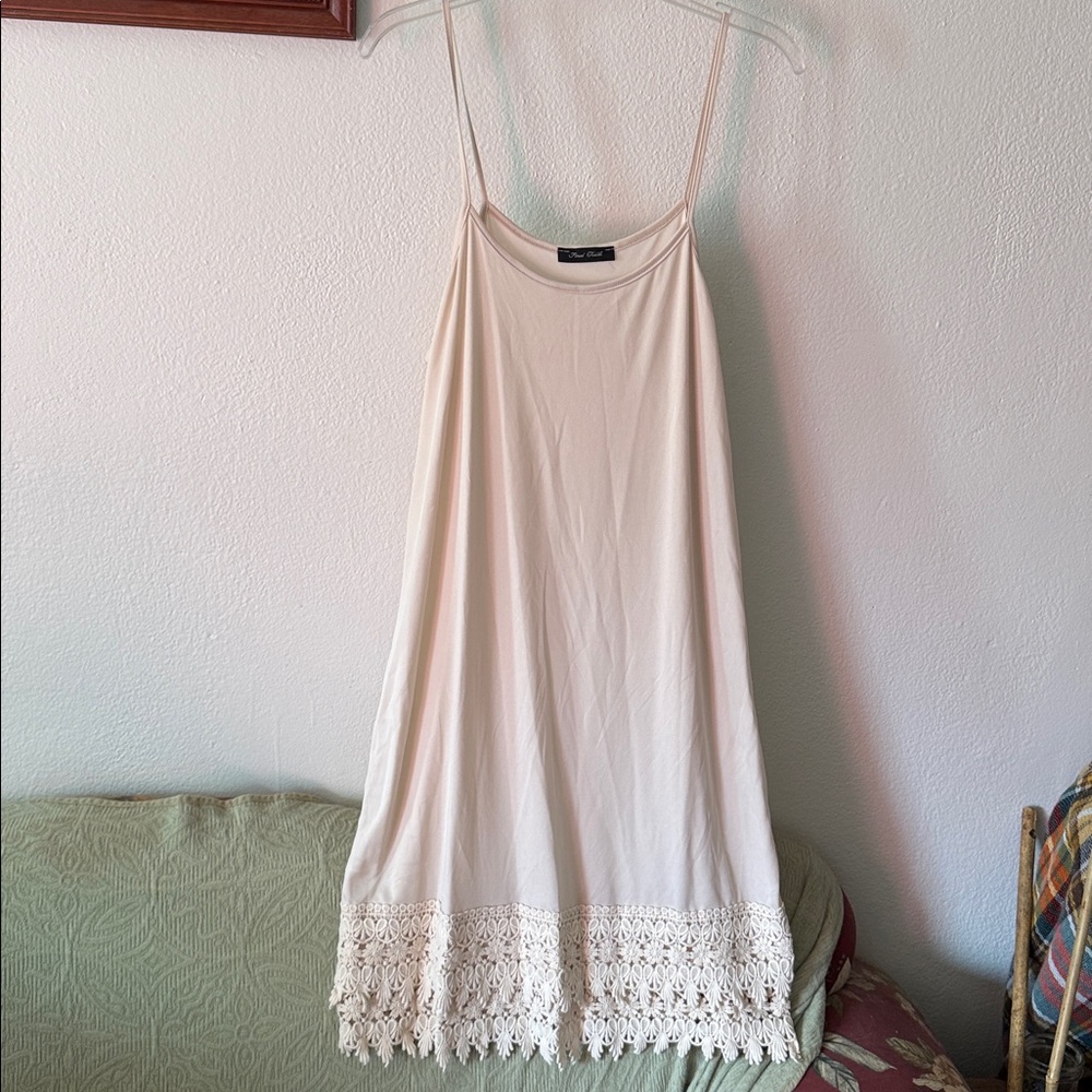 Final touch curvy slip extender lace trim